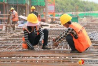 赣州蓉江新区：防暑降温不马虎 项目建设有速度