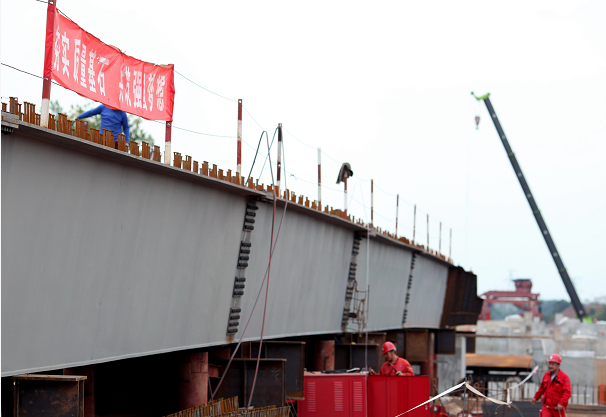 G105改线经开区段最后一跨高速路桥开始施工！