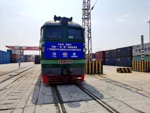 赣州国际陆港新增一条海铁联运物流通道