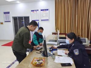 首次申领居民身份证实现“闽赣跨省通办”