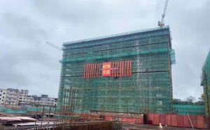 赣州市中医院新院项目首个单体建筑主体结构顺利封顶