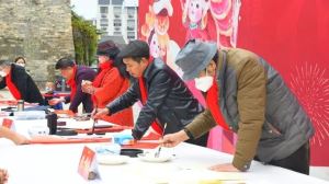 【兔年春节天天乐】章贡区为市民送上暖心“文化年货”