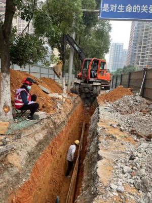 打通排水“经络” 城区部分路段完成雨水口升级改造